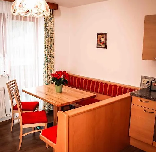 Komfort Appartement Windberger, 5M To Ski Slope, 200M To Cable Car, Schladming Dachsteincard Inklusive
